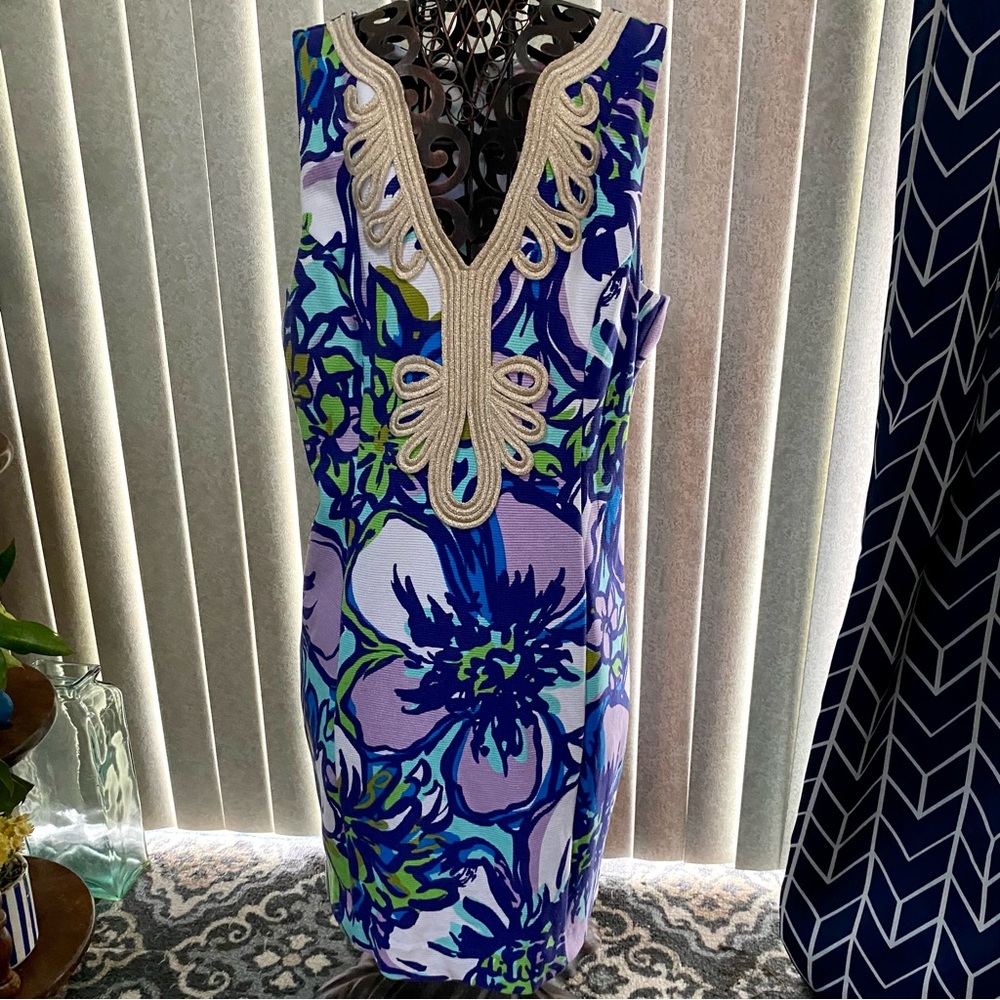 Lilly Pulitzer Sleeveless Blue & Violet Floral Shift Dress w/Embroidered Neck - Picture 3 of 12